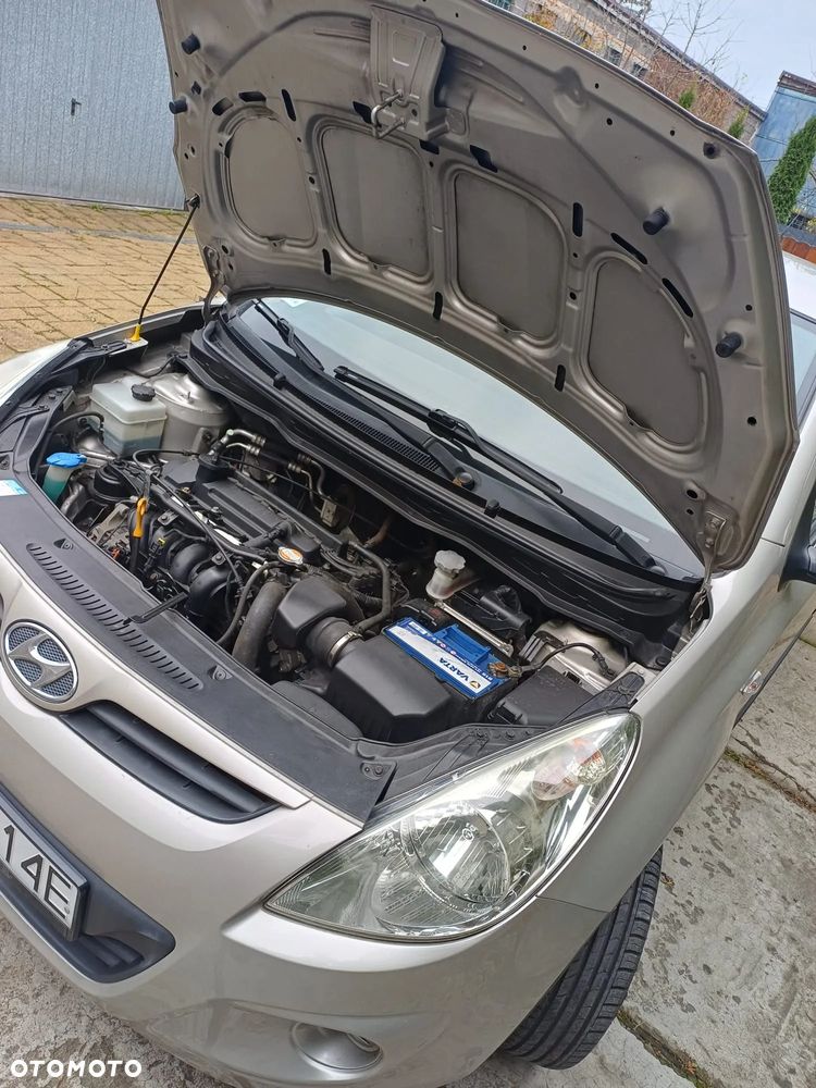 Hyundai i20 1.2 Classic + - 6