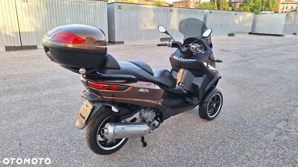 Piaggio MP-3 - 13