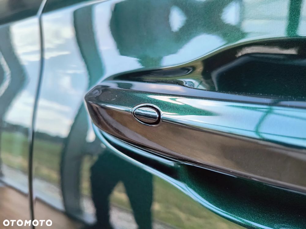 MG ZS Hybrid+ - 16