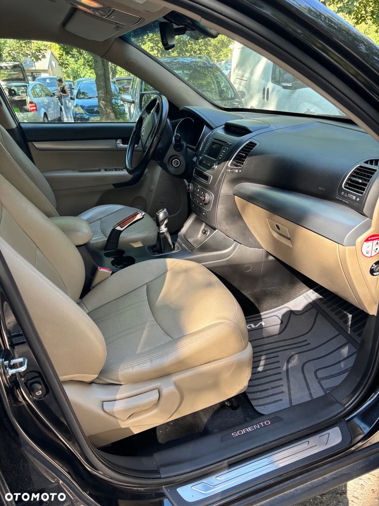 Kia Sorento - 2