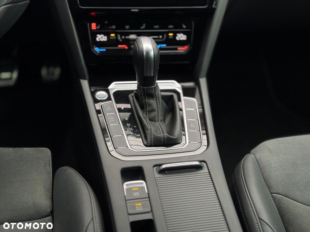 Volkswagen Arteon 2.0 TSI R-Line DSG - 23