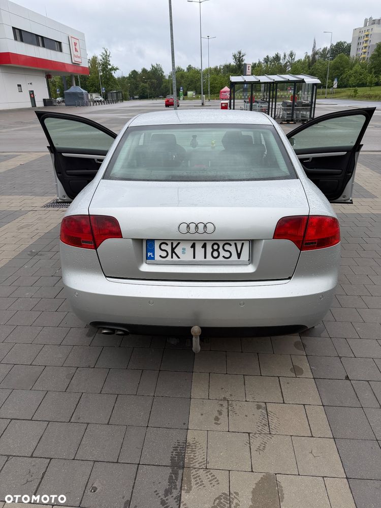 Audi A4 Avant 2.0 TDI - 16