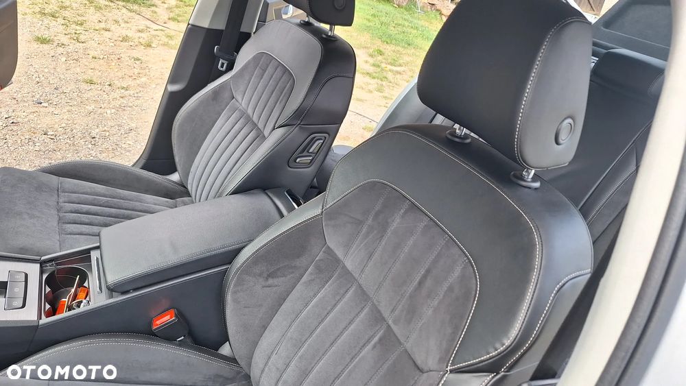 Skoda Superb 2.0 TDI SCR 4x4 Style DSG - 31