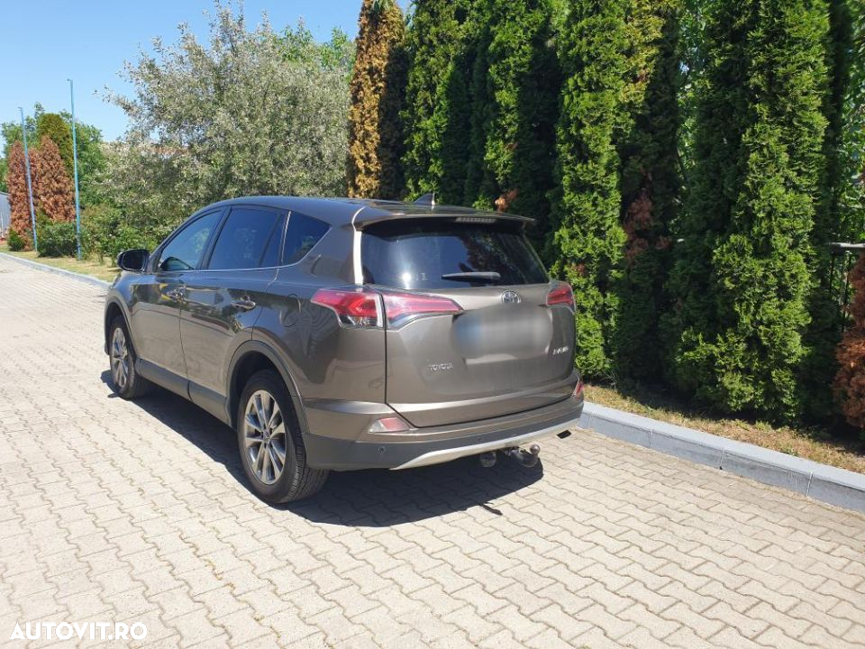 Toyota RAV4 - 5