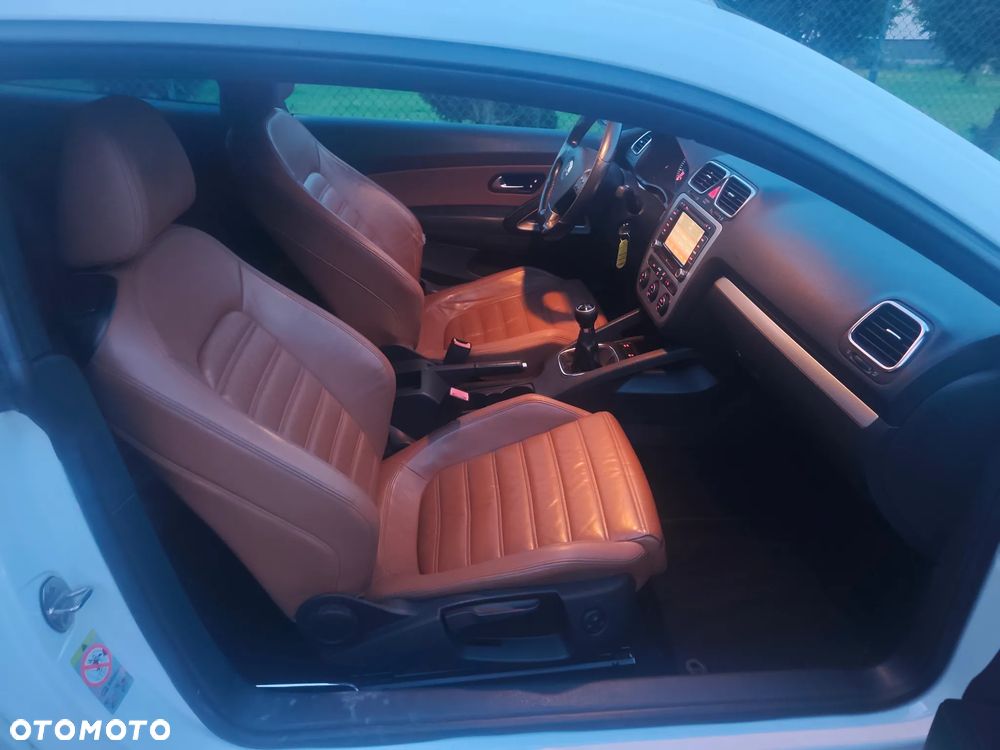 Volkswagen Scirocco 2.0 TSI - 12