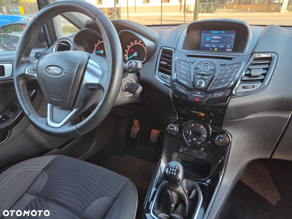 Ford Fiesta 1.4 Titanium - 4