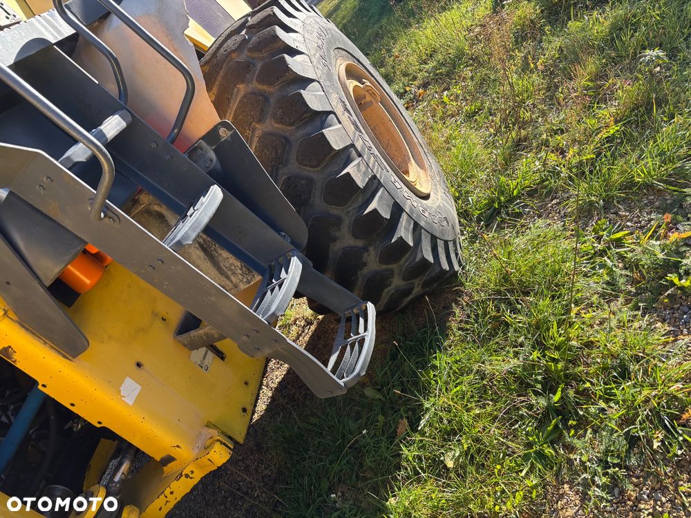 New Holland W270B ładowarka 24tony 4,5m3 2007r bez luzów CUMINS - 18