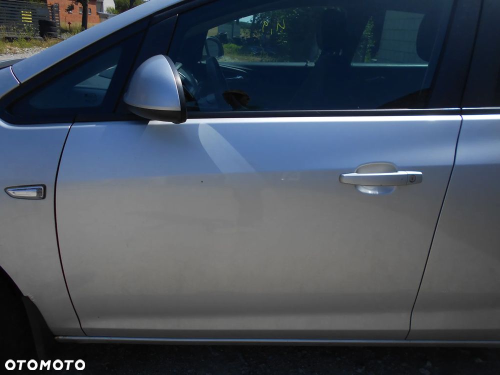 OPEL ASTRA J SPORT TOURER KOMBI KOD LAKIERU Z176 92KW-125KM  SILNIK SKRZYNIA BIEGOW MANUALNA 6 BIEGOWA MASKA LAMPA LUSTERKO PAS PRZEDNI BLOTNIK ZAWIESZENIE  ZDERZAK PRZOD SPRYSK SPRISKIWACZ LAMP SOCZEWKA CZESCI - 8