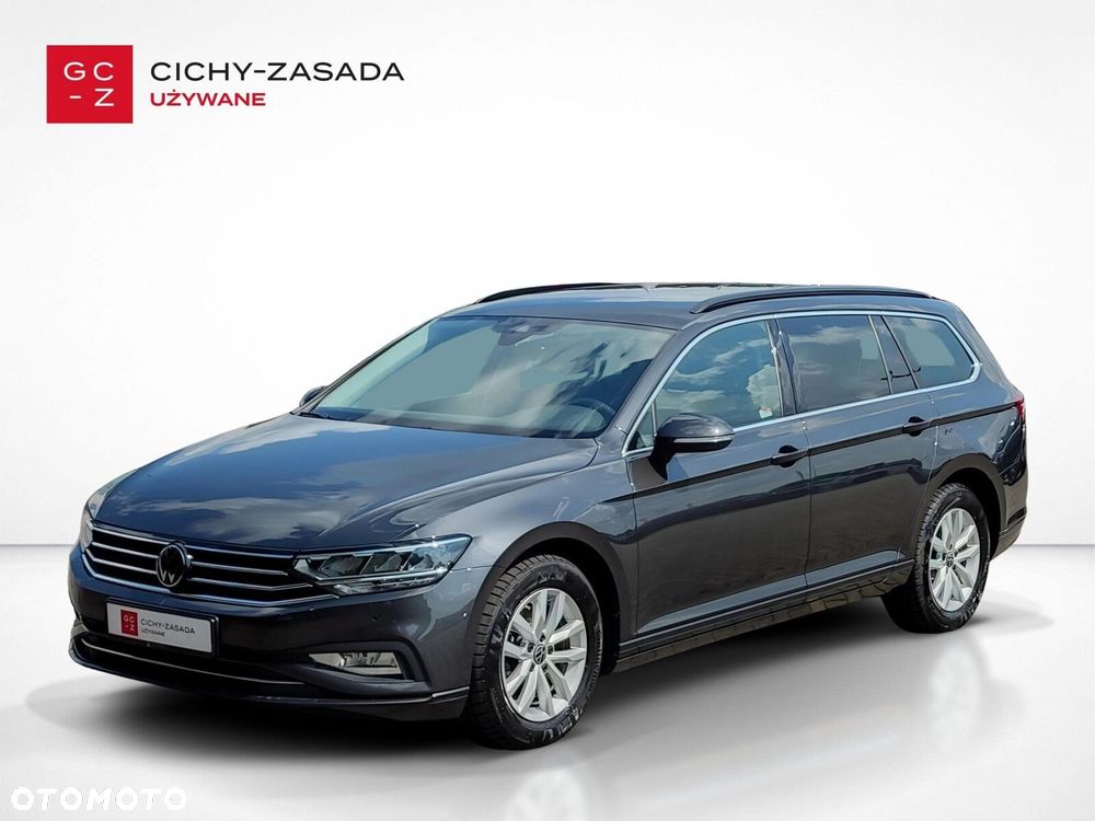 Volkswagen Passat - 1