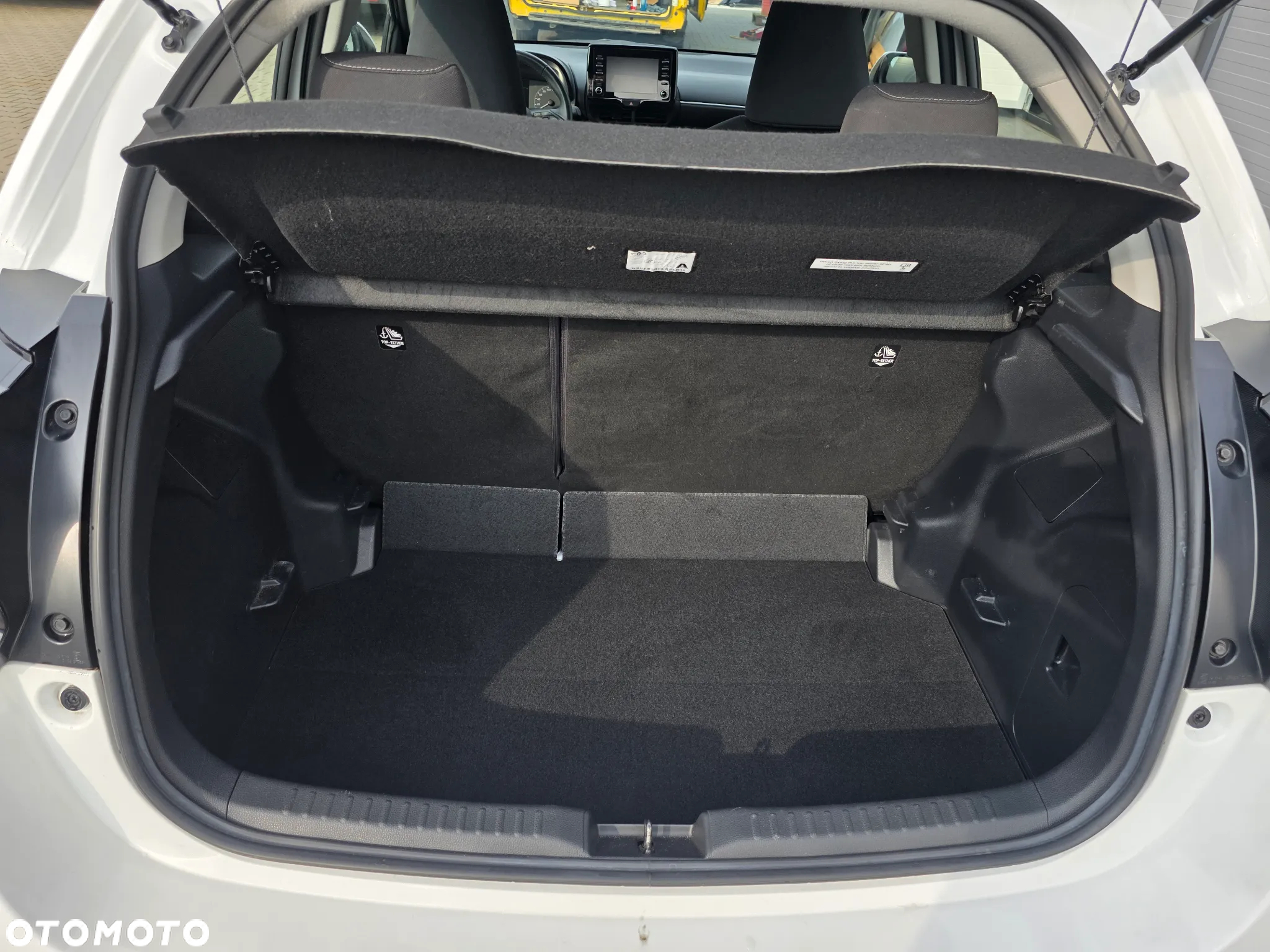 Toyota Yaris 1.5 VVT-iE Comfort - 14