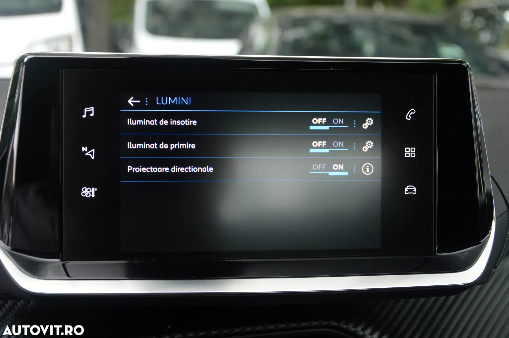 Peugeot 2008 PureTech 130 EAT8 Allure - 33