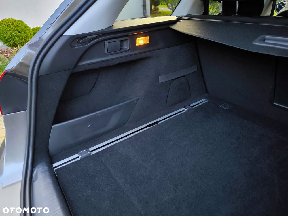 Peugeot 308 SW e-HDi 115 Stop & Start Allure - 10