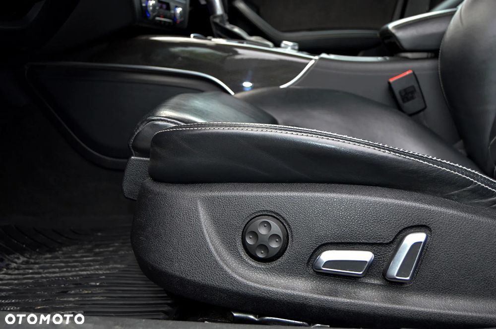 Audi S6 Limousine - 13