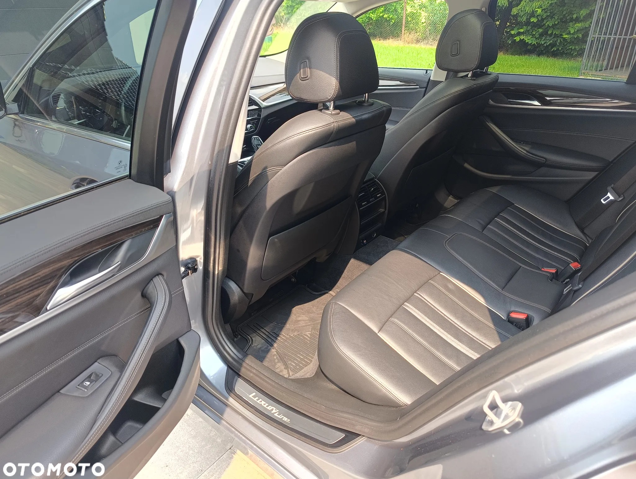 BMW Seria 5 525d Touring Luxury Line - 10