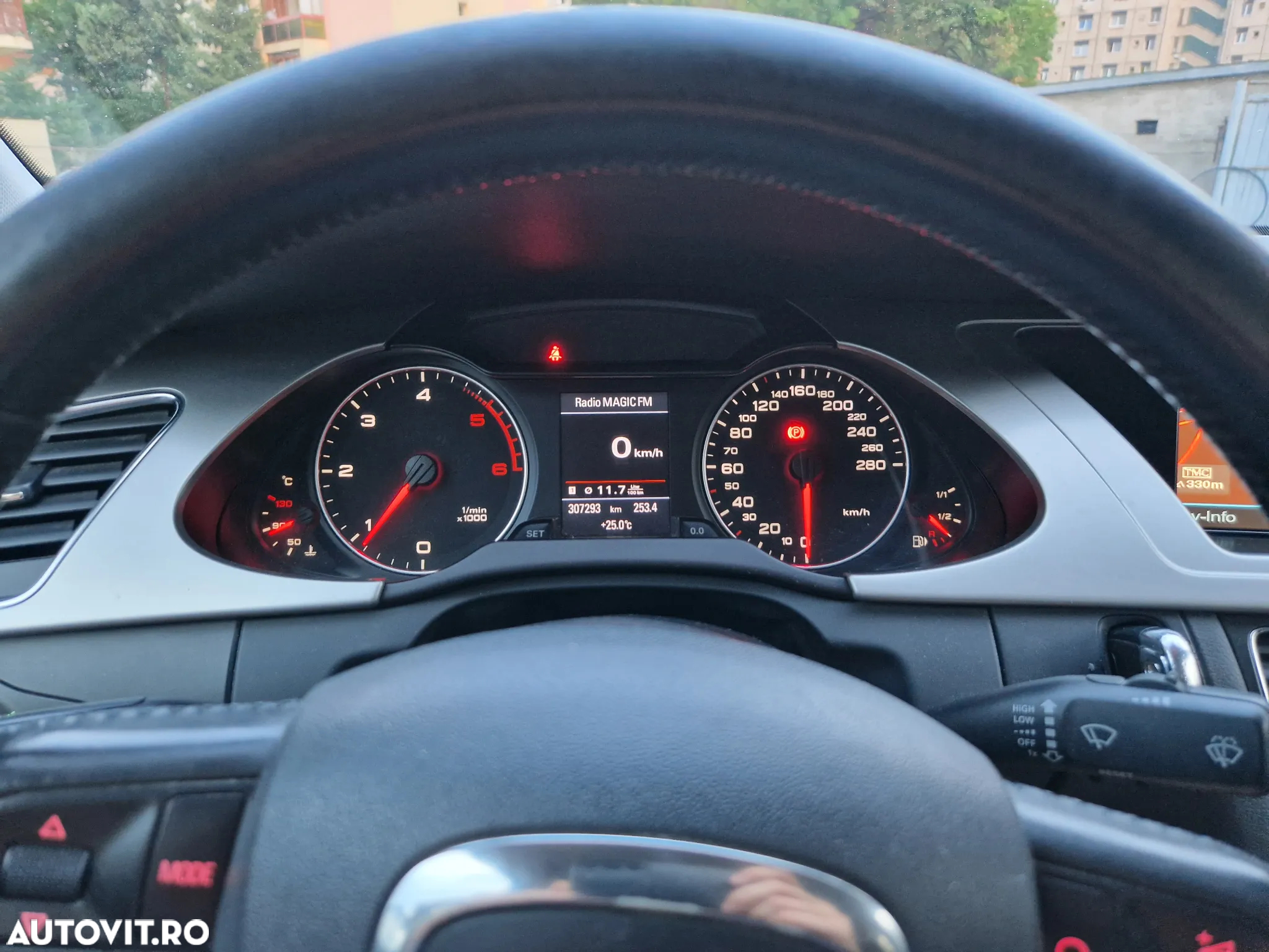 Audi A4 2.0 TDI Avant - 12