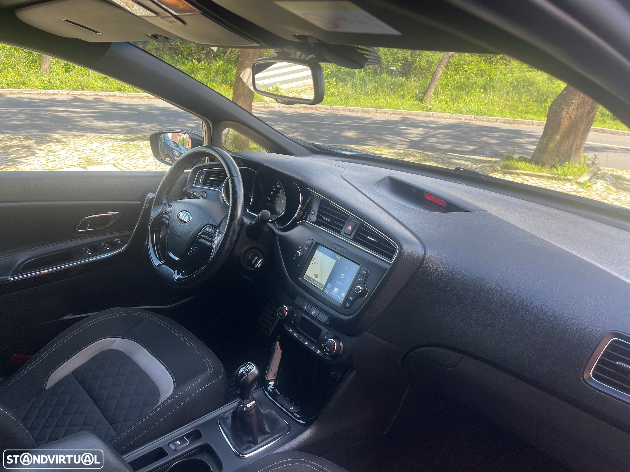Kia Ceed 1.6 CRDi GT Line - 14