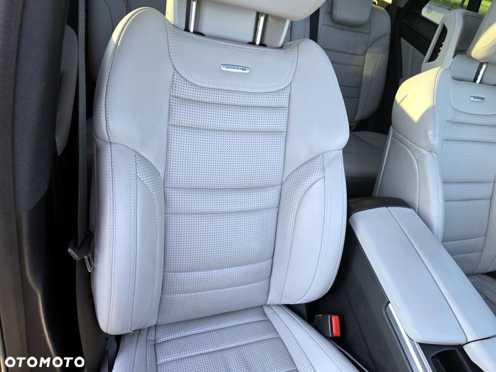 Mercedes-Benz ML 350 BlueTEC 4MATIC 7G-TRONIC - 29