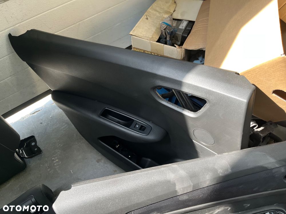 Fotele komplet wnętrze Renault Arkana - 7