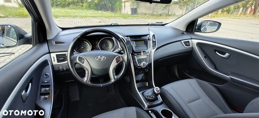 Hyundai i30 1.6 Comfort - 3