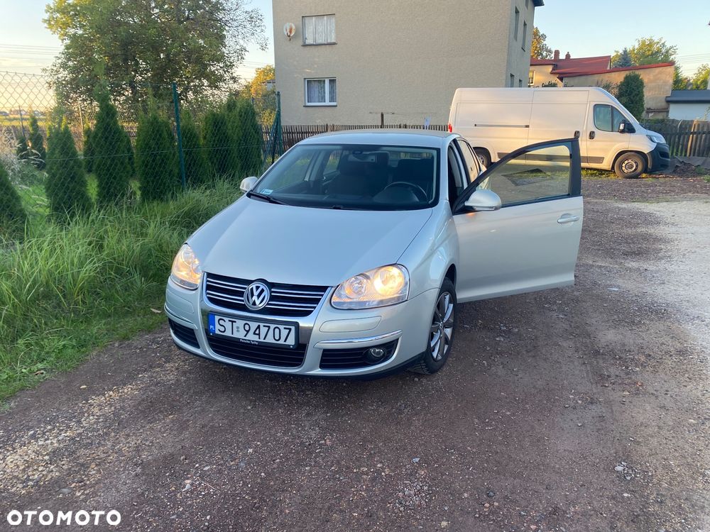Volkswagen Jetta 1.4 TSI Trendline - 2