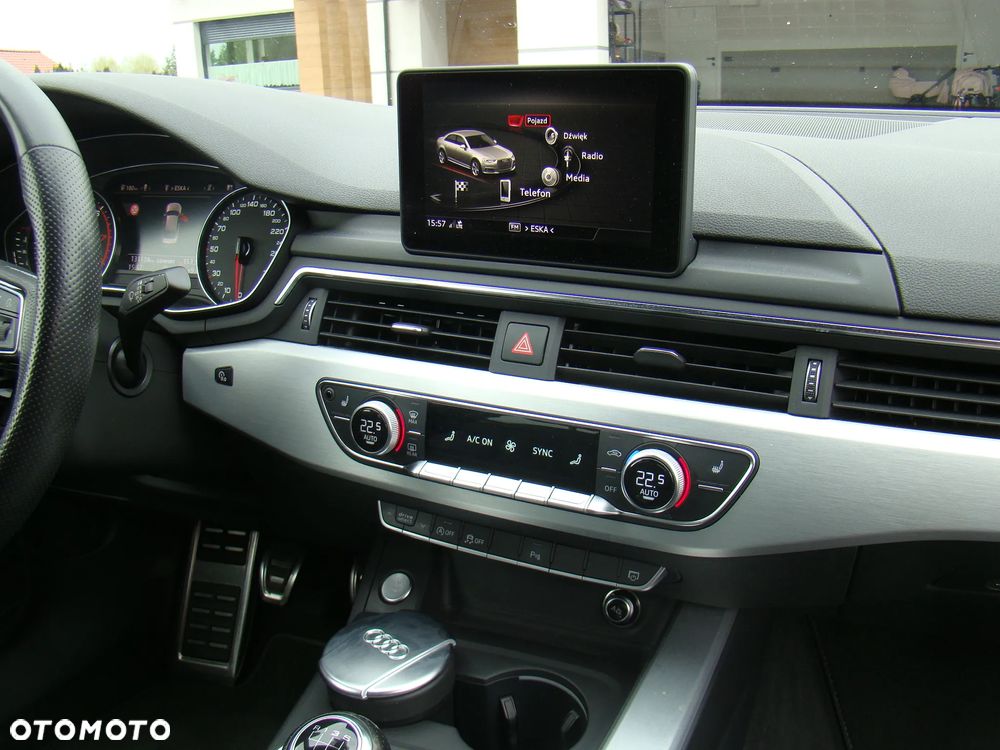 Audi A4 Limousine 40 TFSI design - 38