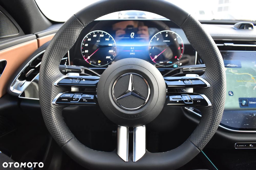 Mercedes-Benz Klasa E - 16