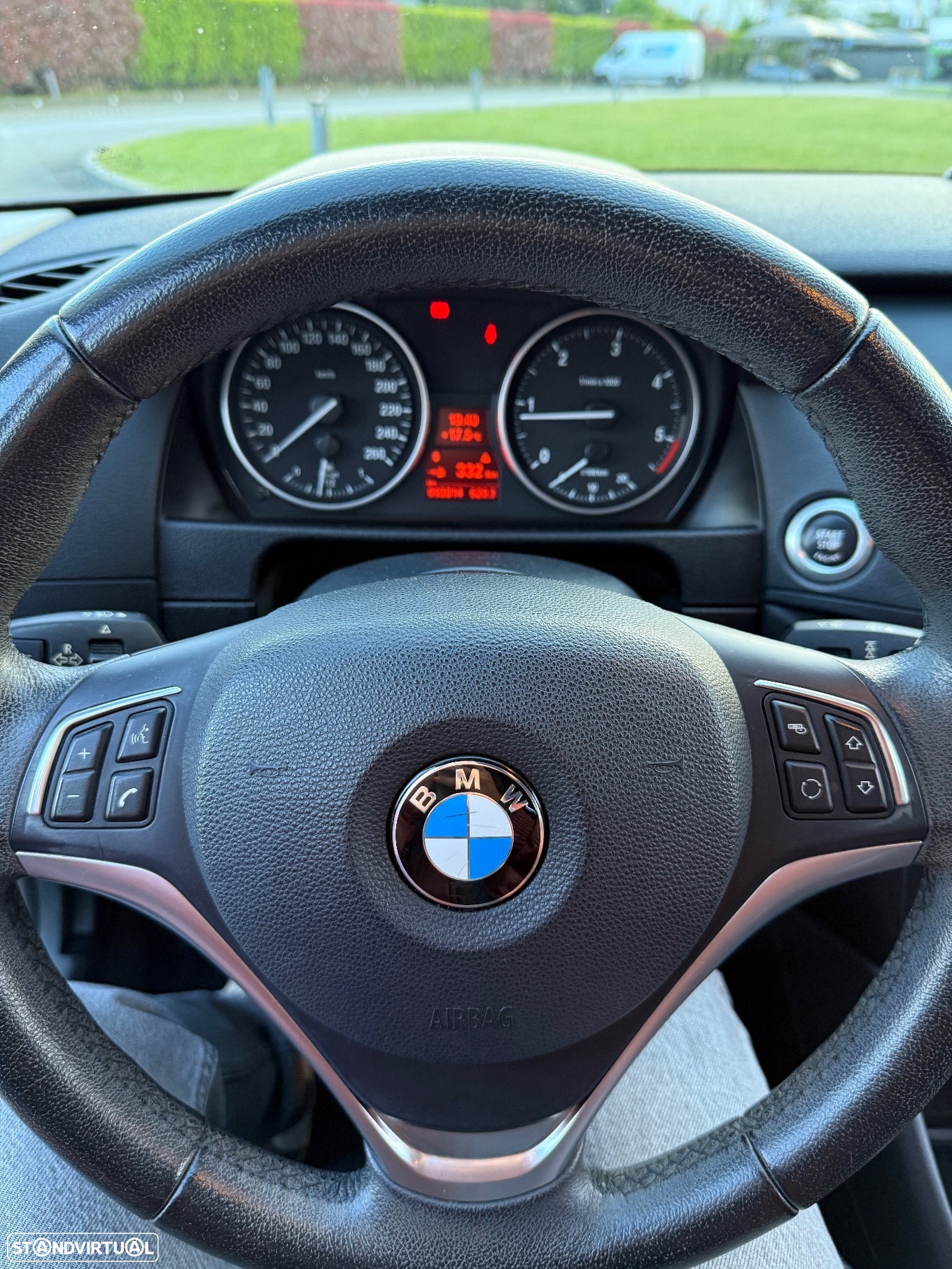 BMW X1 16 d sDrive xLine - 25