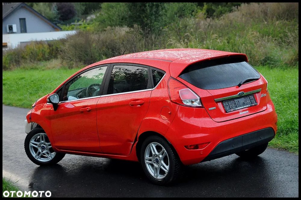 Ford Fiesta 1.0 EcoBoost S&S TITANIUM - 13