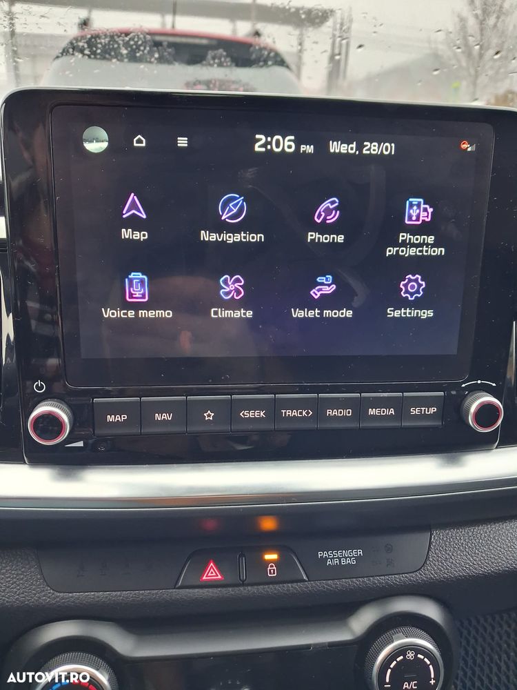 Kia Stonic 1.2 MPI 5MT Urban - 11