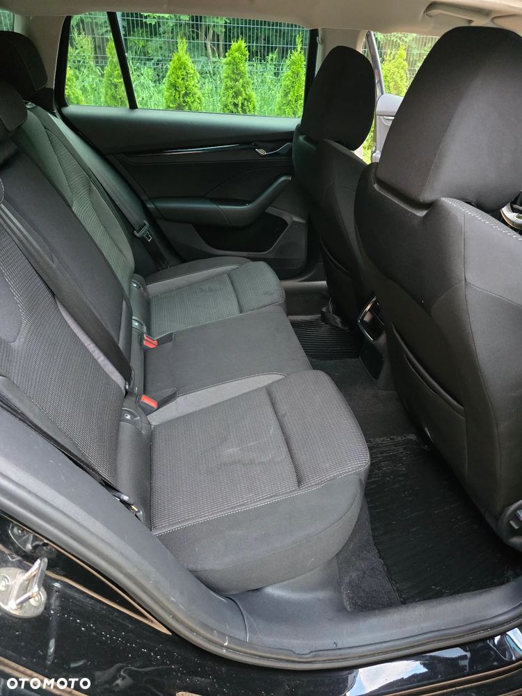 Skoda Octavia 2.0 TDI 4x4 Sportline DSG - 14