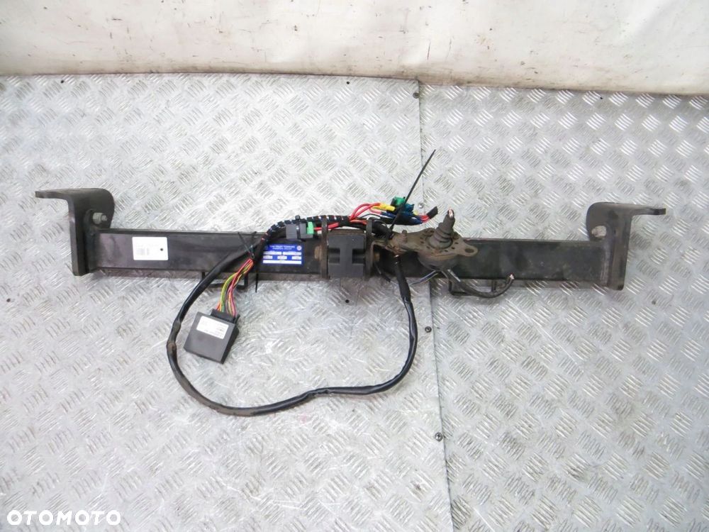 BMW X1 F48 HAK HOLOWNICZY 14- - 1