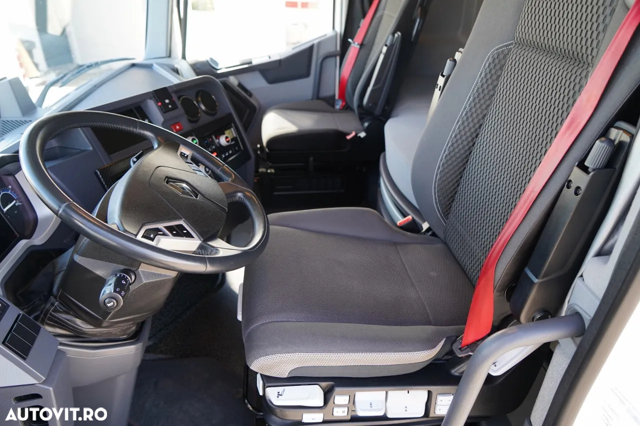 Renault T 440 / 6X2 / SOLO / CORTINĂ 9.5 M / I-PARK COOL / RIDICABIL / JANTE DIN ALIAJ / PUNȚĂ RIDICABILĂ - 26