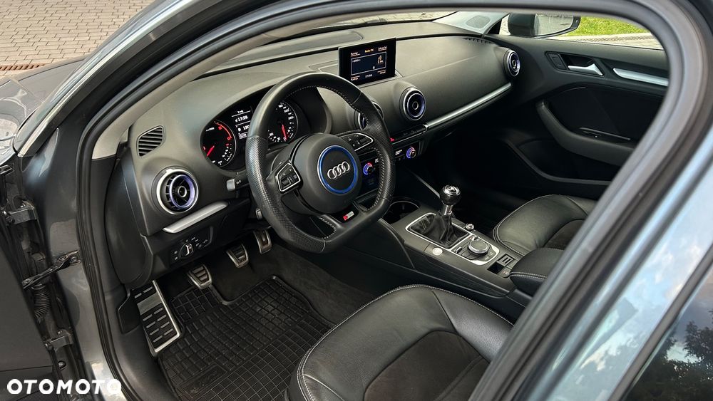 Audi A3 Sportback 1.6 TDI (clean diesel) S line Sportpaket - 17