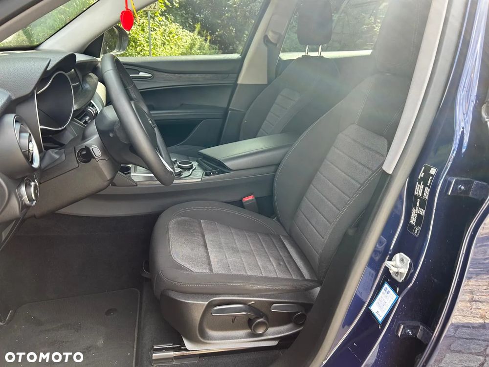 Alfa Romeo Stelvio 2.2 Diesel 16V AT8 Q4 Business - 10