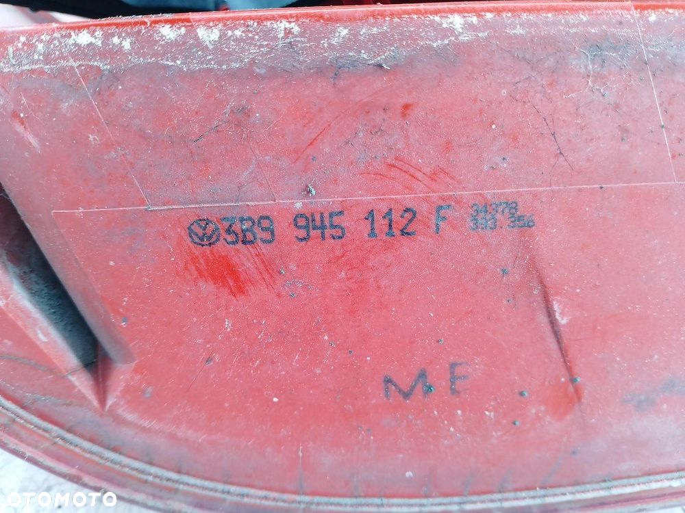 LAMPA TYLNA PRAWA VW PASSAT B5 3B9945112F KOMBI - 6