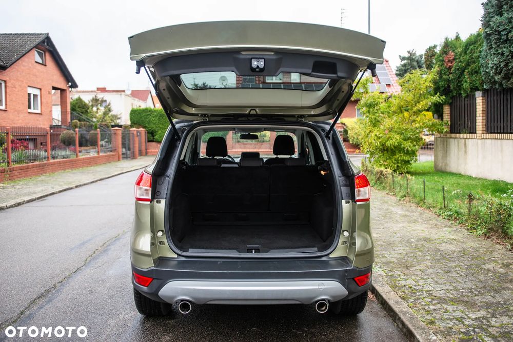Ford Kuga 2.0 TDCi 2x4 Titanium - 14