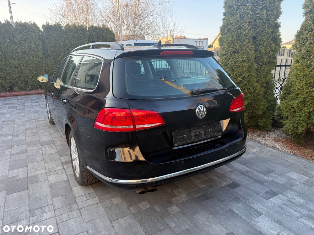 Volkswagen Passat - 11