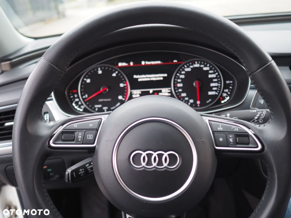 Audi A6 Allroad - 25