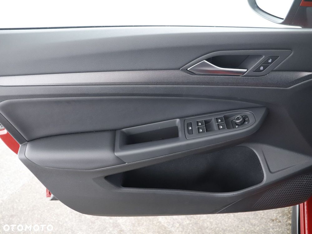 Volkswagen Golf Variant 2.0 TDI R-Line Plus DSG - 23