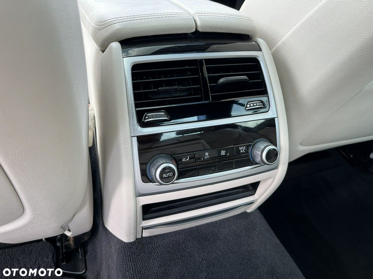 BMW Seria 7 740d xDrive - 6