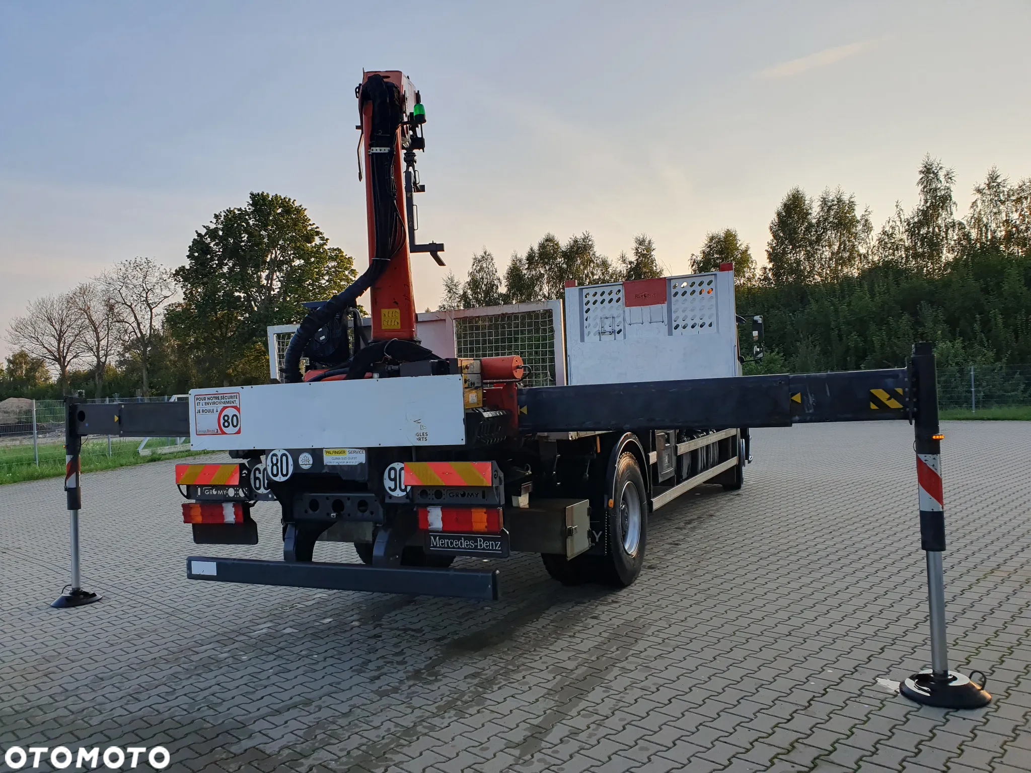Mercedes-Benz axor - 16