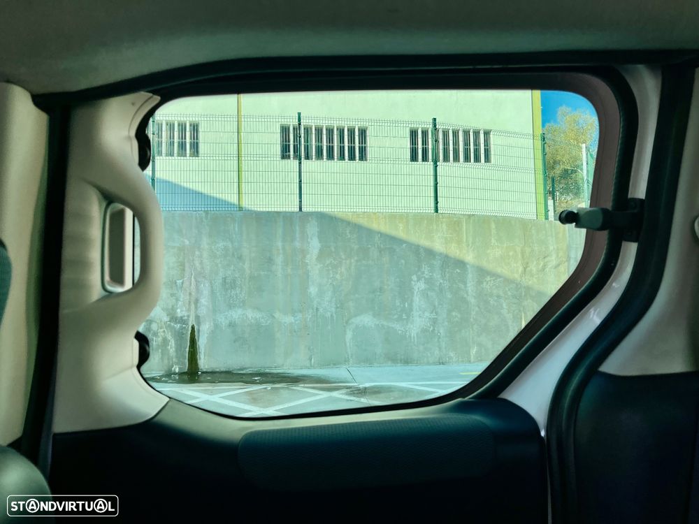 Citroën Berlingo 1.6 HDI FAP XTR - 32