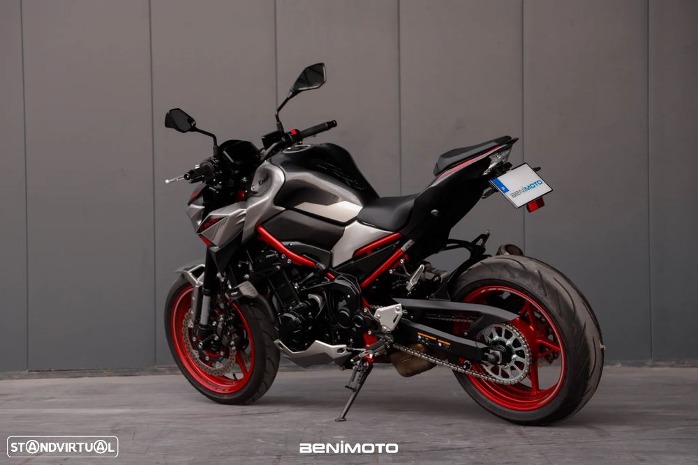 Kawasaki Z 900 - 5