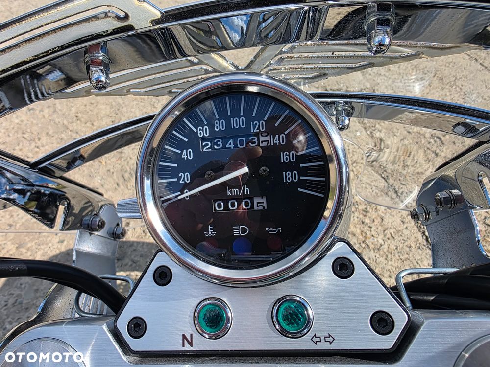 Suzuki VZ - 23