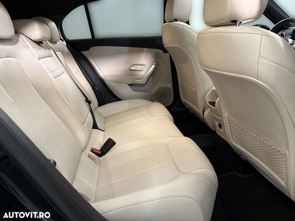Mercedes-Benz A 200 MHEV 7G-DCT - 14