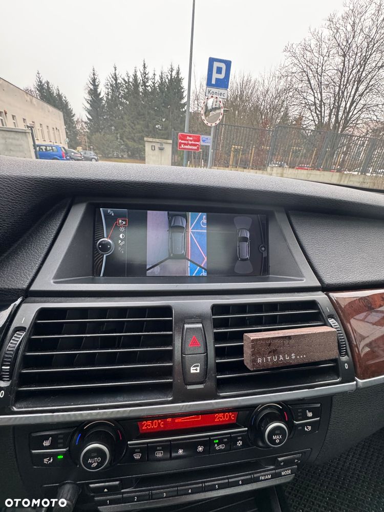 BMW X5 xDrive35d - 11