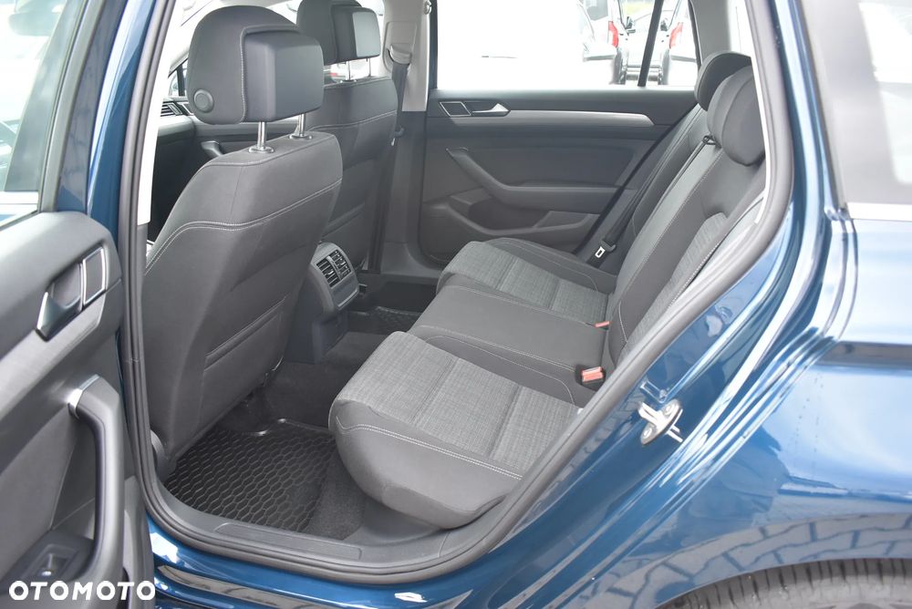 Volkswagen Passat 2.0 TDI EVO Business DSG - 12