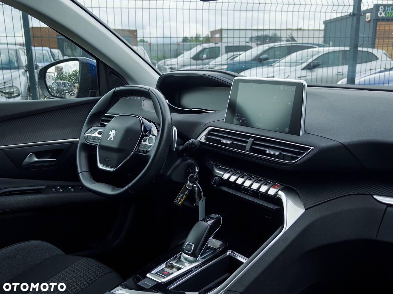 Peugeot 3008 1.5 BlueHDi Active S&S EAT8 - 17