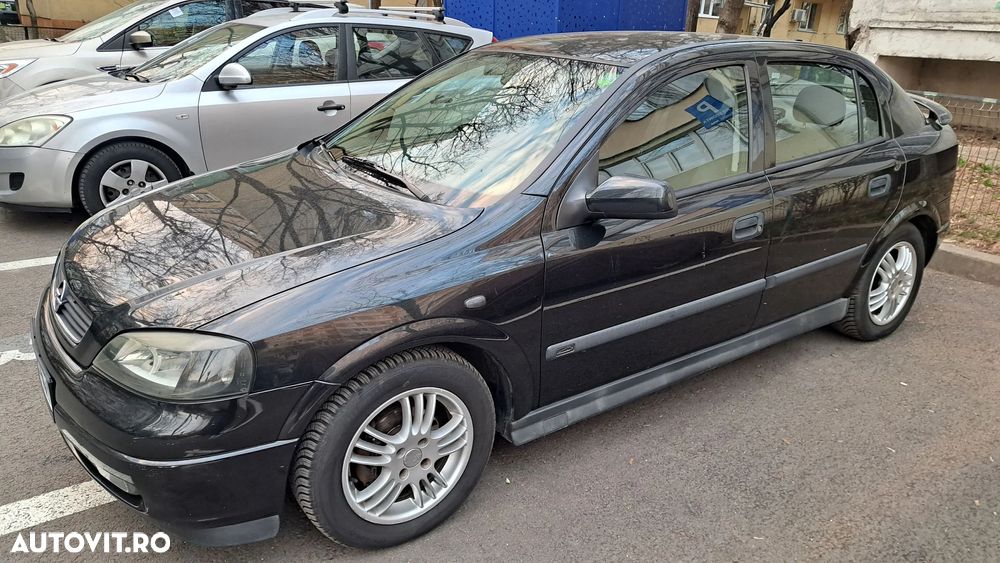 Opel Astra 1.6 - 11