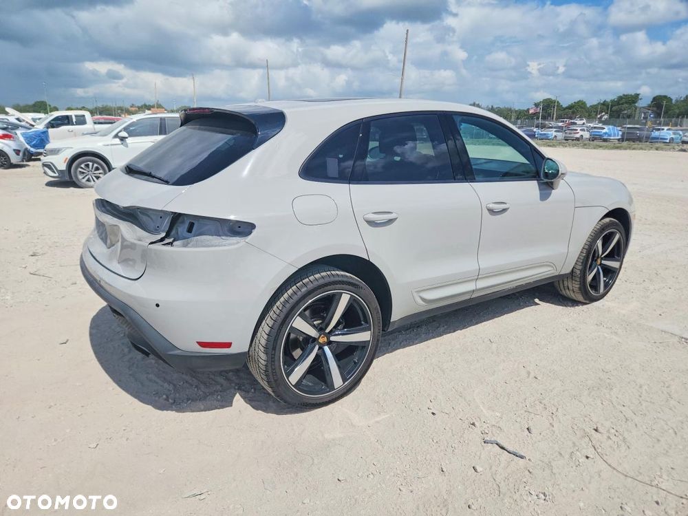 Porsche Macan - 4